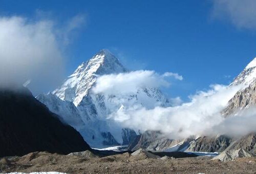 k2-base-camp-trek-in-the-karakoram-mountains